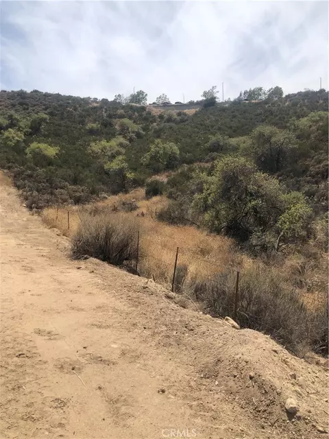 0 Dockweiler Dr, Newhall, CA 91321 photo 4
