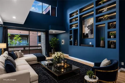 4425 Whitsett Ave #210, Studio City, CA 91604