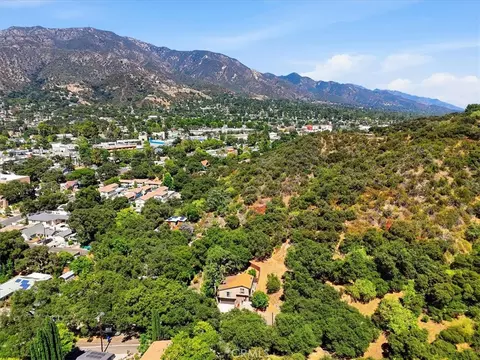 View/Area - 9704 Marcus Ln, Tujunga, CA 91042 photo 1 of 2