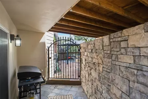 Exterior - 9704 Marcus Ln, Tujunga, CA 91042 photo 3 of 18