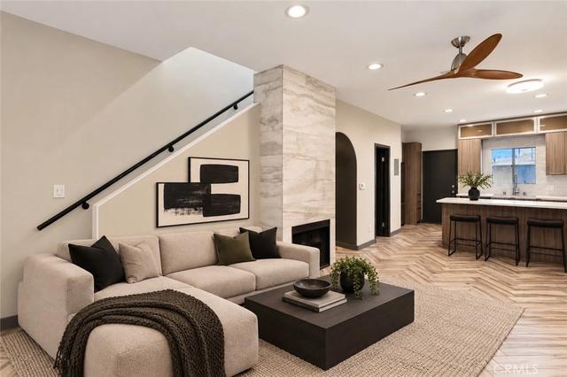 856 W W Bch #19, Inglewood, CA 90302