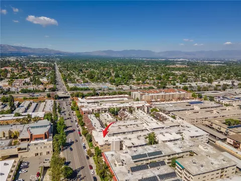 5412 Lindley Ave #108, Encino, CA 91316