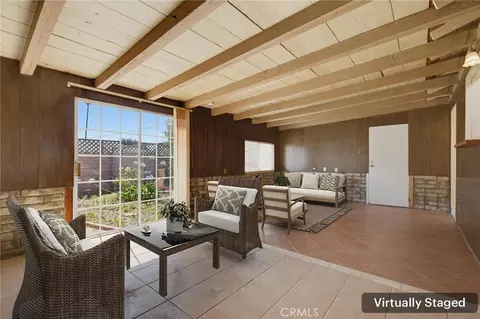 Living - 3138 S M St, Oxnard, CA 93033 photo 6 of 7