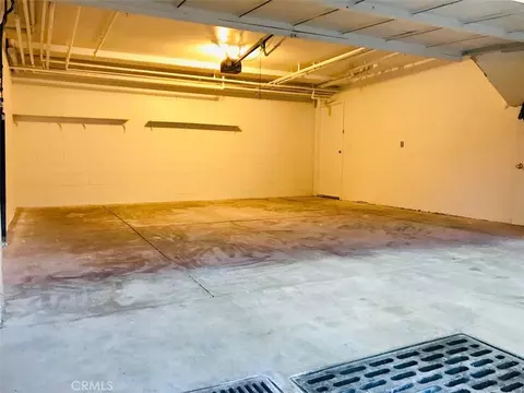 Exterior - 14253 Gilmore St, Van Nuys, CA 91401 photo 2 of 5
