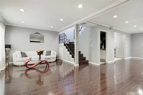 Living - 10260 Plainview Ave #22, Tujunga, CA 91042 photo 5 of 6