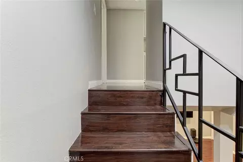 Entry Way - 10260 Plainview Ave #22, Tujunga, CA 91042 photo 3 of 5