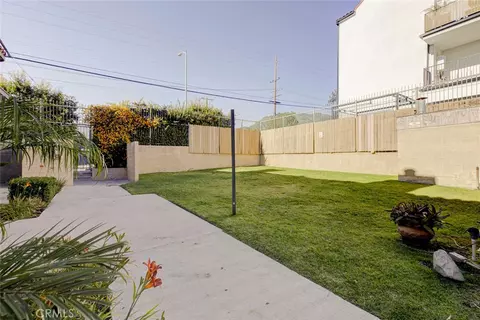 Exterior - 10260 Plainview Ave #22, Tujunga, CA 91042 photo 10 of 10