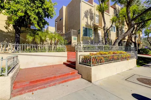 Exterior - 10260 Plainview Ave #22, Tujunga, CA 91042 photo 3 of 10