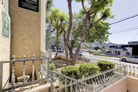 Exterior - 10260 Plainview Ave #22, Tujunga, CA 91042 photo 2 of 10