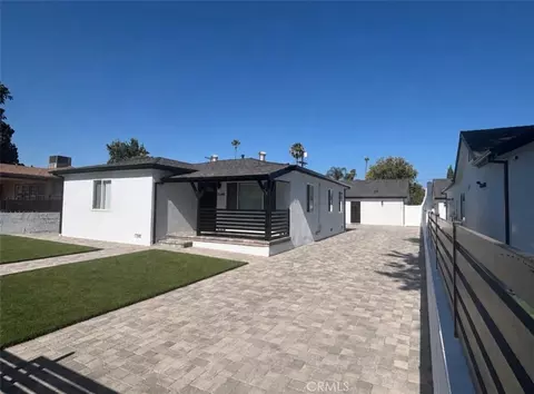 7044 Tyrone Ave, Van Nuys, CA 91405