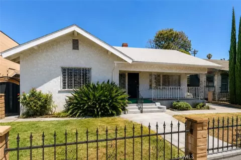 537 W 49th Pl, Los Angeles, CA 90037