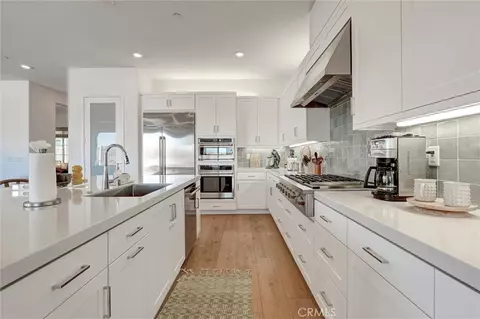 Kitchen - 29455 Corte Halcon, Valencia, CA 91354 photo 3 of 4