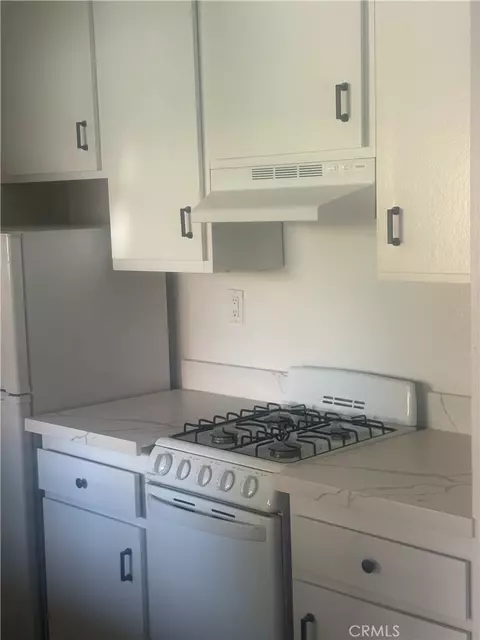 Kitchen - 4545 Alamo #G, Simi Valley, CA 93063 photo 3 of 4