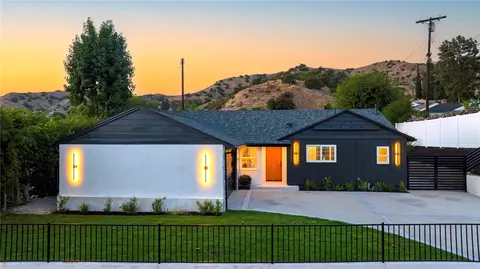 10211 Roscoe, Sun Valley, CA 91352