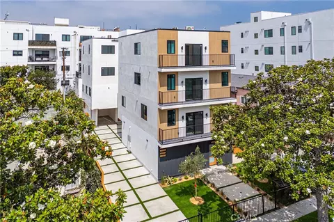 1063 S Corning, Los Angeles, CA 90035
