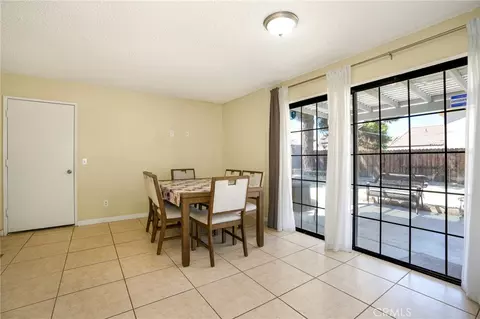 Dining - 5389 Evergem Ave, Palmdale, CA 93552 photo 2 of 4