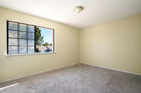 Bedroom - 5389 Evergem Ave, Palmdale, CA 93552 photo 5 of 8