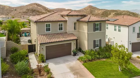Exterior - 18930 Carranza Ln, Saugus, CA 91350 photo 14 of 15