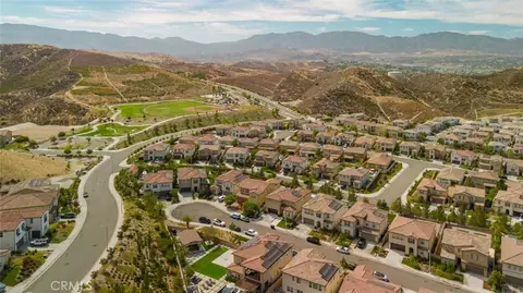 View/Area - 18930 Carranza Ln, Saugus, CA 91350 photo 3 of 6