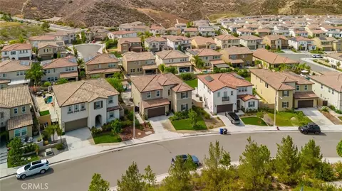 View/Area - 18930 Carranza Ln, Saugus, CA 91350 photo 2 of 6