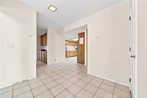 Entry Way - 8609 Maple, Hesperia, CA 92345 photo 1 of 2