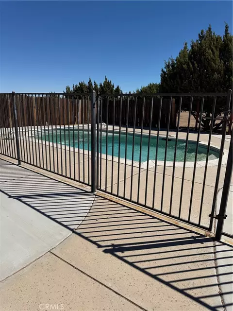 Exterior - 8609 Maple, Hesperia, CA 92345 photo 5 of 10
