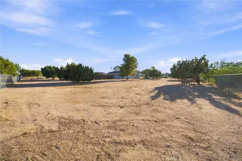 Exterior - 8609 Maple, Hesperia, CA 92345 photo 10 of 10