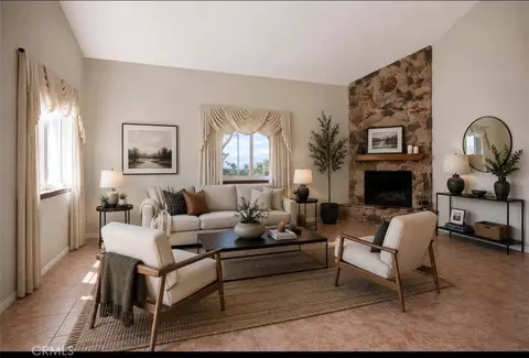 Living - 8609 Maple, Hesperia, CA 92345 photo 3 of 7