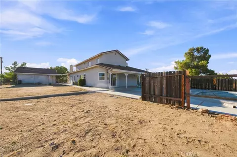 Exterior - 8609 Maple, Hesperia, CA 92345 photo 4 of 10