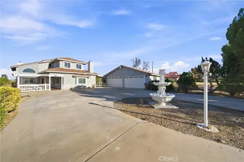 Exterior - 8609 Maple, Hesperia, CA 92345 photo 2 of 10