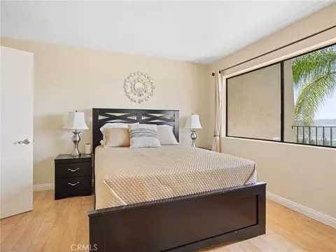 Bedroom - 1350 E Tujunga Ave, Burbank, CA 91501 photo 4 of 8