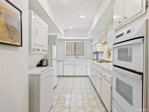 Other - 1350 E Tujunga Ave, Burbank, CA 91501 photo 1 of 13