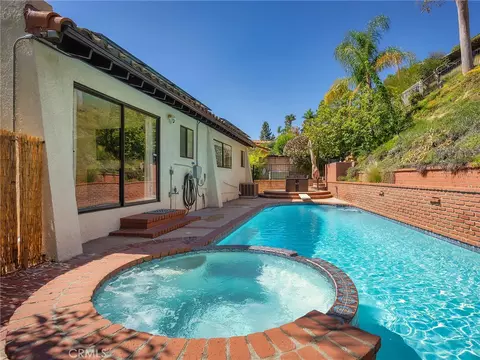 Exterior - 1350 E Tujunga Ave, Burbank, CA 91501 photo 8 of 13