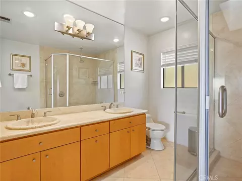 Bath - 1350 E Tujunga Ave, Burbank, CA 91501 photo 1 of 10