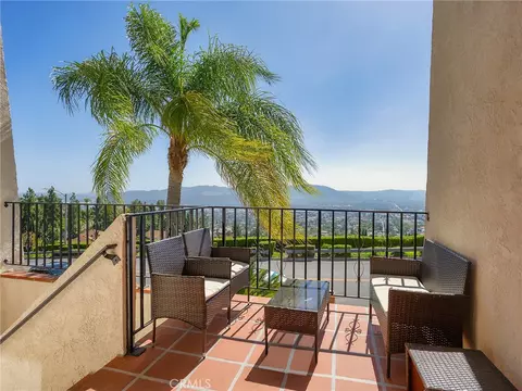 Exterior - 1350 E Tujunga Ave, Burbank, CA 91501 photo 4 of 13