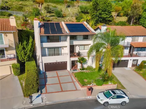 View/Area - 1350 E Tujunga Ave, Burbank, CA 91501 photo 5 of 11