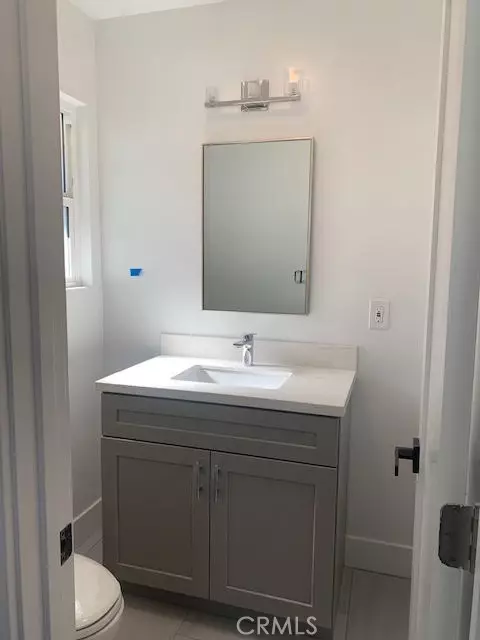 Bath - 5340 S J, Oxnard, CA 93033 photo 3 of 4