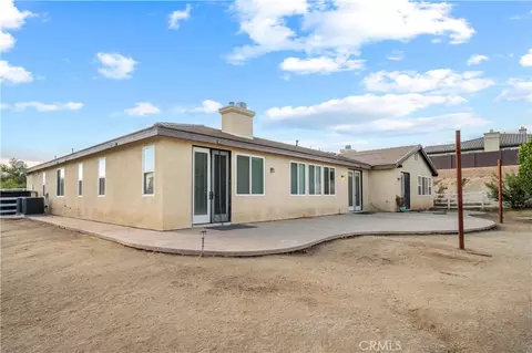 Exterior - 17920 Log Hl, Riverside, CA 92504 photo 11 of 17