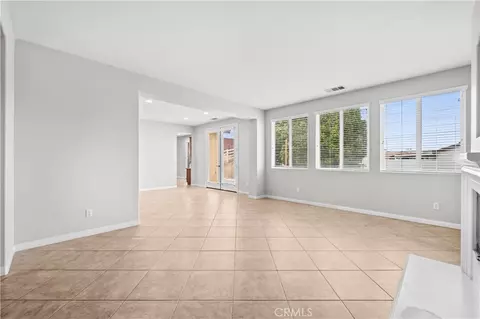 Living - 17920 Log Hl, Riverside, CA 92504 photo 2 of 12