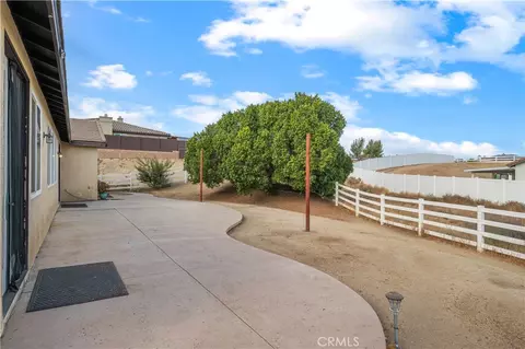 Exterior - 17920 Log Hl, Riverside, CA 92504 photo 10 of 17