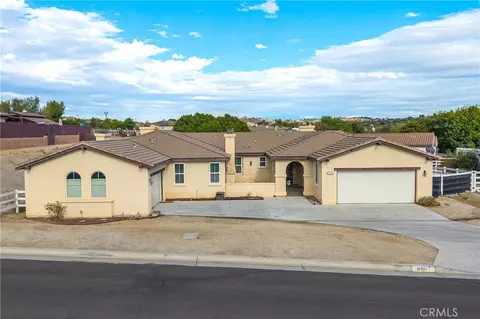 Exterior - 17920 Log Hl, Riverside, CA 92504 photo 5 of 17