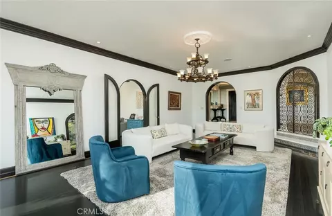 Living - 330 Kempton Rd, Glendale, CA 91202 photo 5 of 10