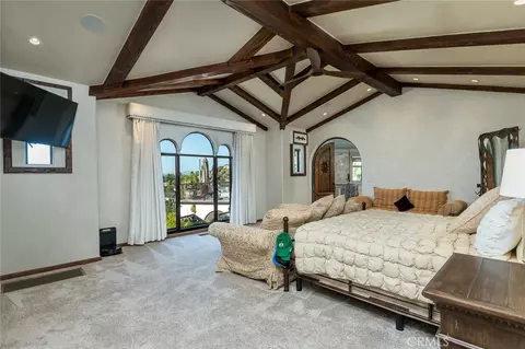 Bedroom - 330 Kempton Rd, Glendale, CA 91202 photo 1 of 10