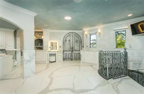 Other - 330 Kempton Rd, Glendale, CA 91202 photo 5 of 13