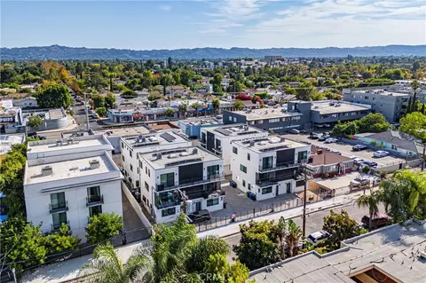 11730 Gilmore, North Hollywood, CA 91606