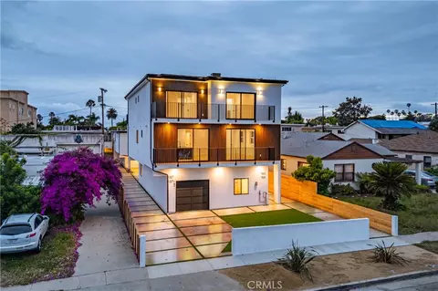 1525 S Carmelina, Los Angeles, CA 90025
