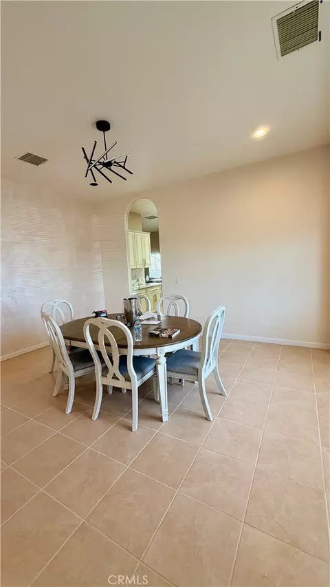 Dining - 7590 Fairway, Yucca Valley, CA 92284 photo 1 of 1