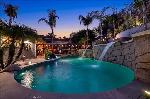10323 Newhome, Sunland, CA 91040