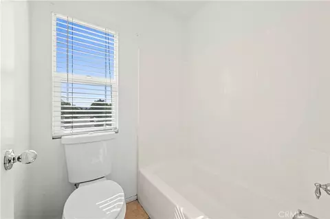 Bath - 3613 Whieldon, Perris, CA 92571 photo 4 of 4
