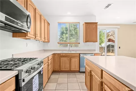 Kitchen - 3613 Whieldon, Perris, CA 92571 photo 5 of 5